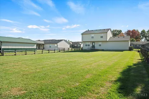 Exterior - 6027 Sean Cir, Blanchester, OH 45107 photo 3 of 5