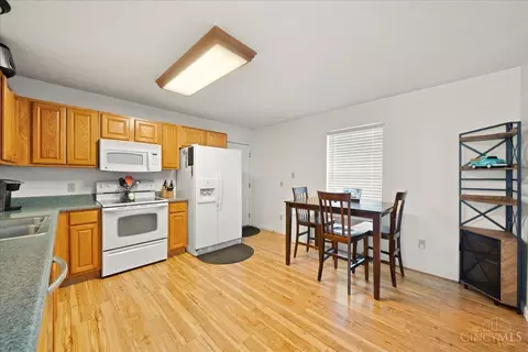 Kitchen - 6027 Sean Cir, Blanchester, OH 45107 photo 1 of 4