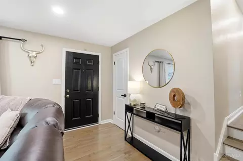 Entry Way - 8353 Bridle Rd, Cincinnati, OH 45244 photo 1 of 1