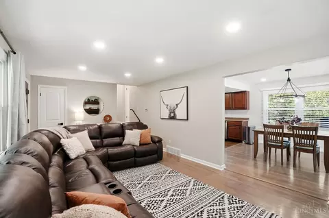 Living - 8353 Bridle Rd, Cincinnati, OH 45244 photo 1 of 2