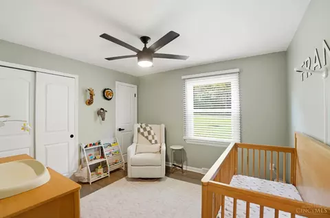 Bedroom - 8353 Bridle Rd, Cincinnati, OH 45244 photo 6 of 7