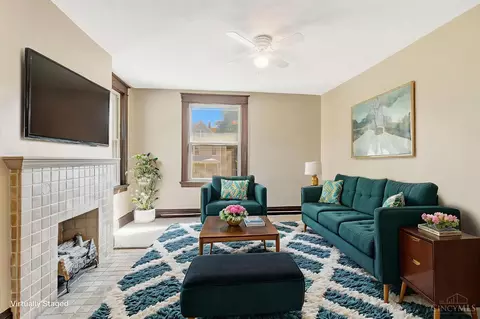 Living - 3679 Boudinot Ave, Cincinnati, OH 45211 photo 1 of 3