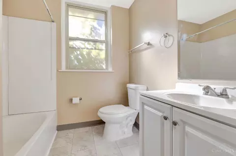 Bath - 3679 Boudinot Ave, Cincinnati, OH 45211 photo 1 of 2