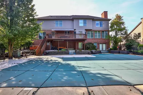 Exterior - 4366 Chidester Ln, Blue Ash, OH 45241 photo 5 of 14