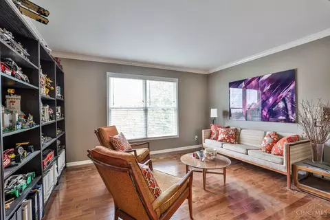 Living - 4366 Chidester Ln, Blue Ash, OH 45241 photo 4 of 5