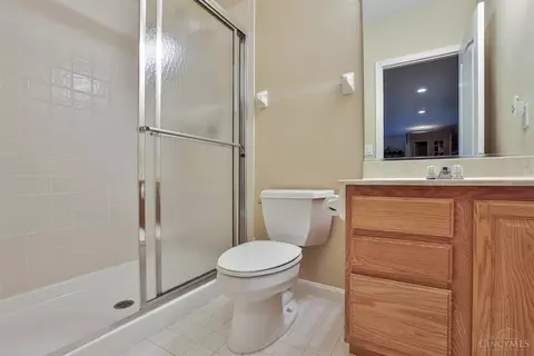 Bath - 4366 Chidester Ln, Blue Ash, OH 45241 photo 5 of 5