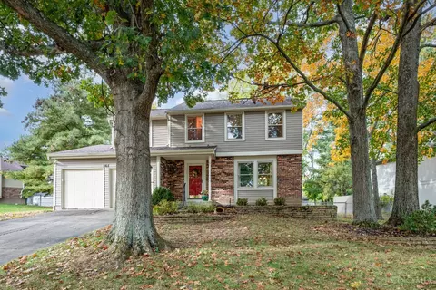 1165 Village Glen Dr, Batavia, OH 45103