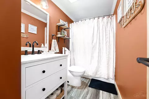 Bath - 2626 Hunt Rd, Reading, OH 45236 photo 1 of 1
