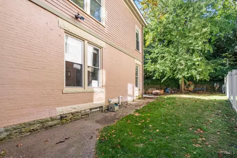Exterior - 3471 Brookline Ave, Cincinnati, OH 45220 photo 5 of 11