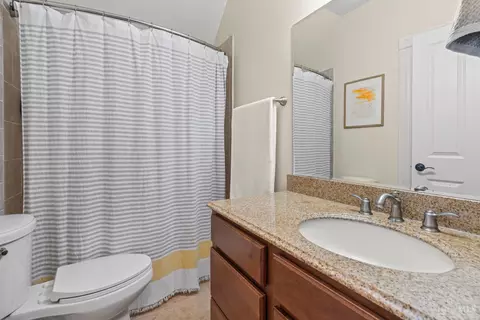 Bath - 3471 Brookline Ave, Cincinnati, OH 45220 photo 12 of 12