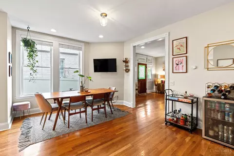 Dining - 3471 Brookline Ave, Cincinnati, OH 45220 photo 4 of 5