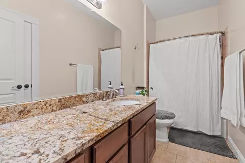 Bath - 3471 Brookline Ave, Cincinnati, OH 45220 photo 10 of 12
