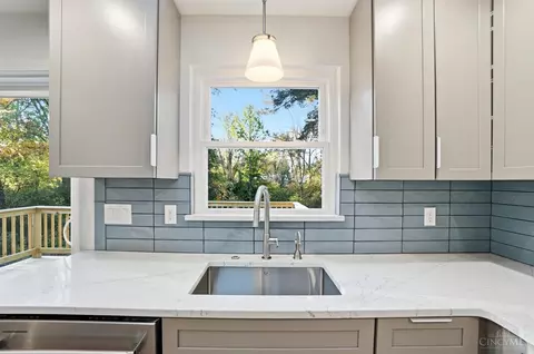 Kitchen - 8743 Weller Rd, Montgomery, OH 45249 photo 4 of 4