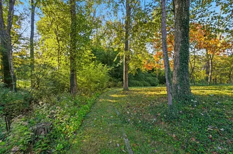 Exterior - 8743 Weller Rd, Montgomery, OH 45249 photo 9 of 10