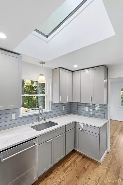 Kitchen - 8743 Weller Rd, Montgomery, OH 45249 photo 3 of 4