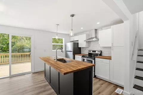 10216 Hawkhurst Dr, Cincinnati, OH 45231 photo 9