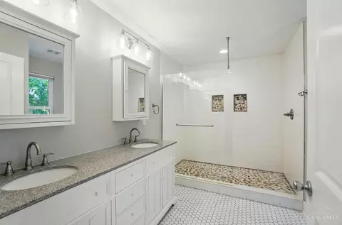 3568 Bevis Ave, Cincinnati, OH 45207 photo 31