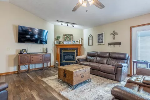 125 Colonel Dr, Carlisle, OH 45005 photo 5