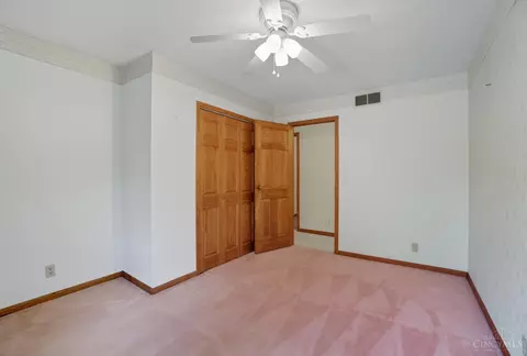 Bedroom - 6251 Fork Rd, Cincinnati, OH 45247 photo 6 of 9