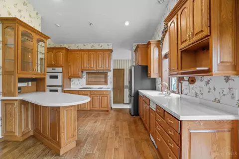 Kitchen - 6251 Fork Rd, Cincinnati, OH 45247 photo 1 of 9
