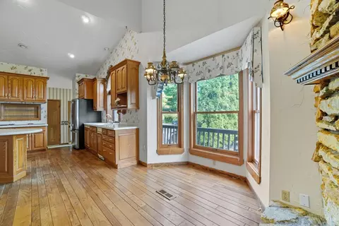 Kitchen - 6251 Fork Rd, Cincinnati, OH 45247 photo 8 of 9