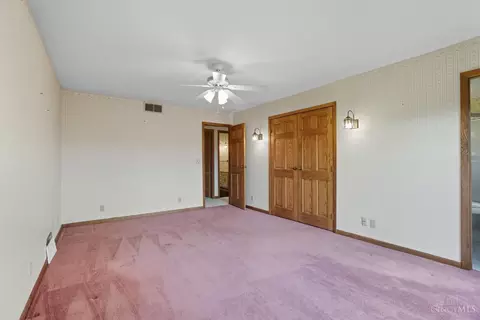 Bedroom - 6251 Fork Rd, Cincinnati, OH 45247 photo 3 of 9