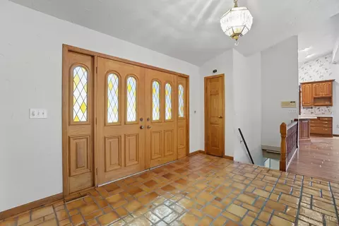 Entry Way - 6251 Fork Rd, Cincinnati, OH 45247 photo 1 of 3