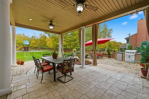 2625 Stonehaven Dr, Cincinnati, OH 45245 photo 39