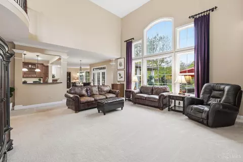 2625 Stonehaven Dr, Cincinnati, OH 45245 photo 7