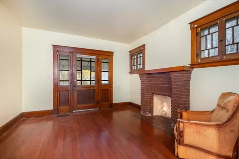 Living - 3631 Eighth St, Cincinnati, OH 45205 photo 1 of 2