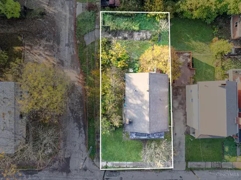 View/Area - 3631 Eighth St, Cincinnati, OH 45205 photo 5 of 6