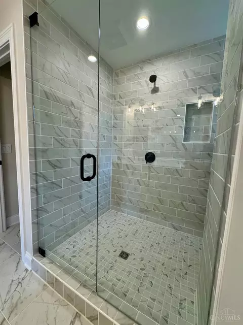 7404 Orchard St, Cincinnati, OH 45227 photo 12