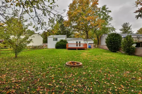Exterior - 8730 Exeter Pl, Maineville, OH 45039 photo 7 of 10