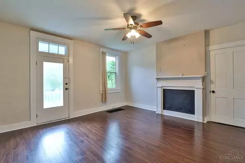 Living - 1009 Fifth St, Reading, OH 45215 photo 1 of 4