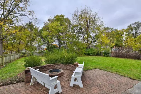 Exterior - 1009 Fifth St, Reading, OH 45215 photo 6 of 11