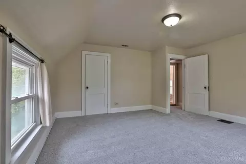 Bedroom - 1009 Fifth St, Reading, OH 45215 photo 6 of 8