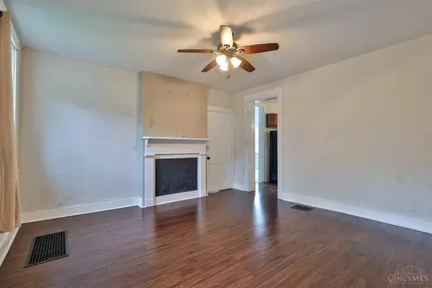 Living - 1009 Fifth St, Reading, OH 45215 photo 2 of 4