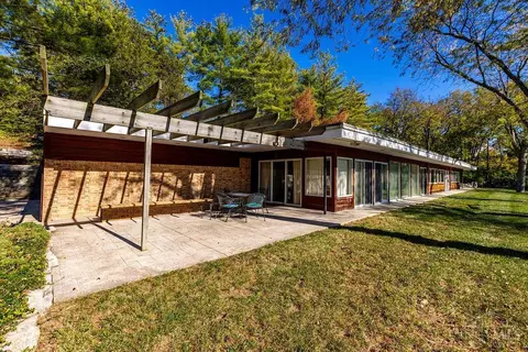 7715 Rock Hill Ln, Cincinnati, OH 45243