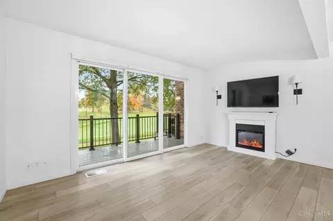 Living - 3681 Parfore Ct, Cincinnati, OH 45245 photo 2 of 3