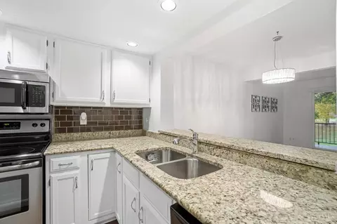 Kitchen - 3681 Parfore Ct, Cincinnati, OH 45245 photo 4 of 4
