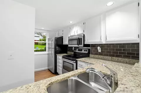 Kitchen - 3681 Parfore Ct, Cincinnati, OH 45245 photo 1 of 4