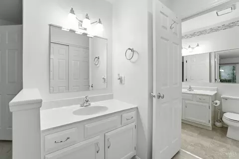 Bath - 3681 Parfore Ct, Cincinnati, OH 45245 photo 1 of 4
