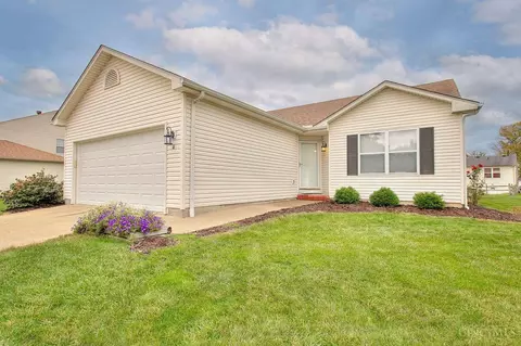 7 Glenside Dr, Amelia, OH 45102
