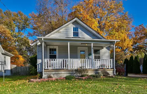 1326 Beacon St, Anderson Twp, OH 45230