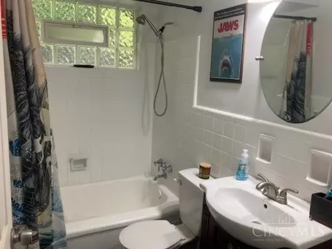 Bath - 761 Wilbud Dr, Cincinnati, OH 45205 photo 1 of 1