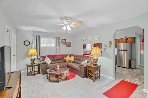 Living - 2271 Semler Ave, Hamilton, OH 45015 photo 1 of 2