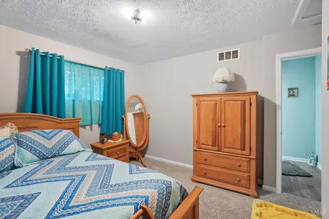 Bedroom - 2271 Semler Ave, Hamilton, OH 45015 photo 5 of 5