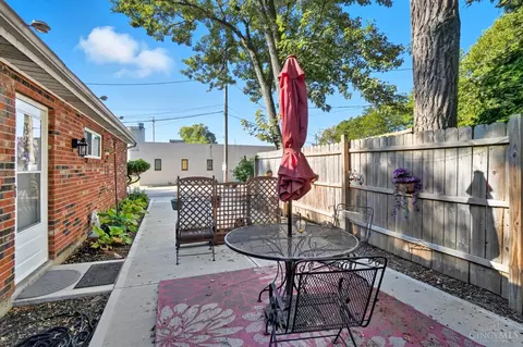 Exterior - 2271 Semler Ave, Hamilton, OH 45015 photo 4 of 5