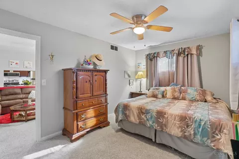 Bedroom - 2271 Semler Ave, Hamilton, OH 45015 photo 2 of 5