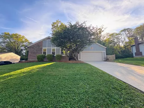 557 Williamsburg Ct, Cincinnati, OH 45244